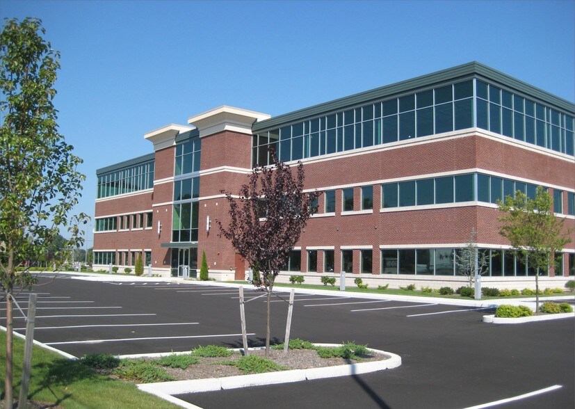300 Jefferson Blvd, Warwick, RI à louer - Photo de l’immeuble – Image 1 sur 1