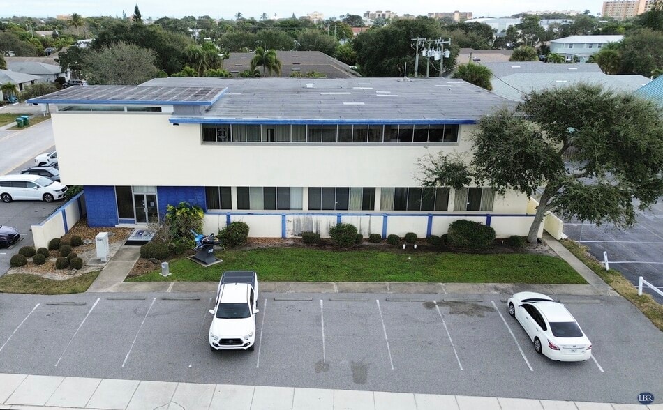 7980 N Atlantic Ave, Cape Canaveral, FL à vendre - Photo principale – Image 1 sur 7