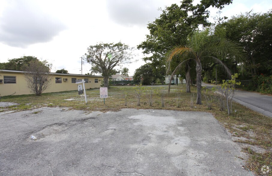 104 SE 1st Ave, Delray Beach, FL à vendre - Photo de l’immeuble – Image 2 sur 3