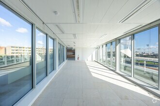 9-35 Avenue Pierre De Coubertin, Paris à louer Photo de l’immeuble– Image 2 sur 4