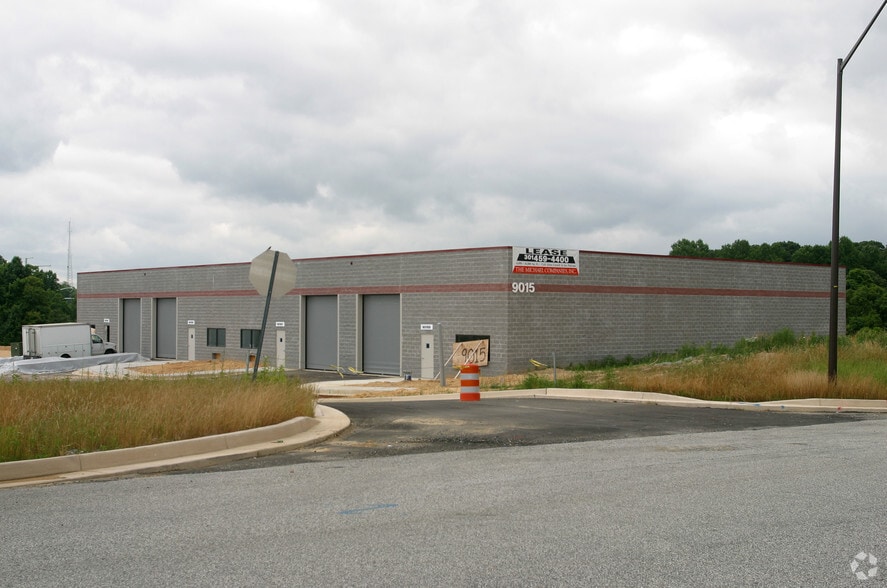 9015 Maier Rd, Laurel, MD à louer - Photo de l’immeuble – Image 3 sur 3