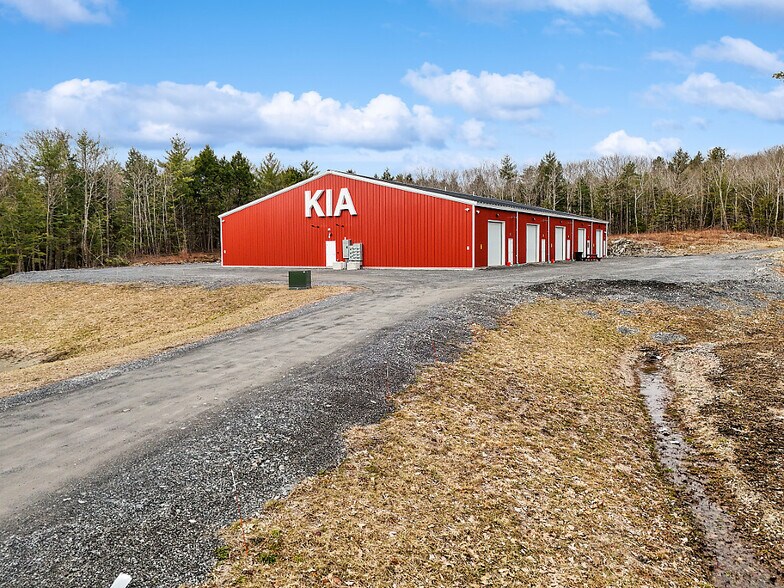 875 China Rd, Winslow, ME à louer - Photo de l’immeuble – Image 3 sur 19