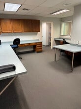 8534 Village Dr, San Antonio, TX à louer Photo intérieure– Image 1 sur 8