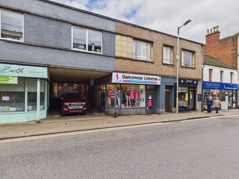 12-20 Kyle St, Ayr à vendre - Photo de l’immeuble – Image 2 sur 6
