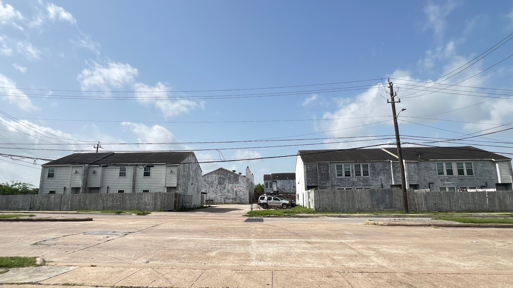 8807 Bissonnet St, Houston, TX à vendre Photo de l’immeuble– Image 1 sur 16