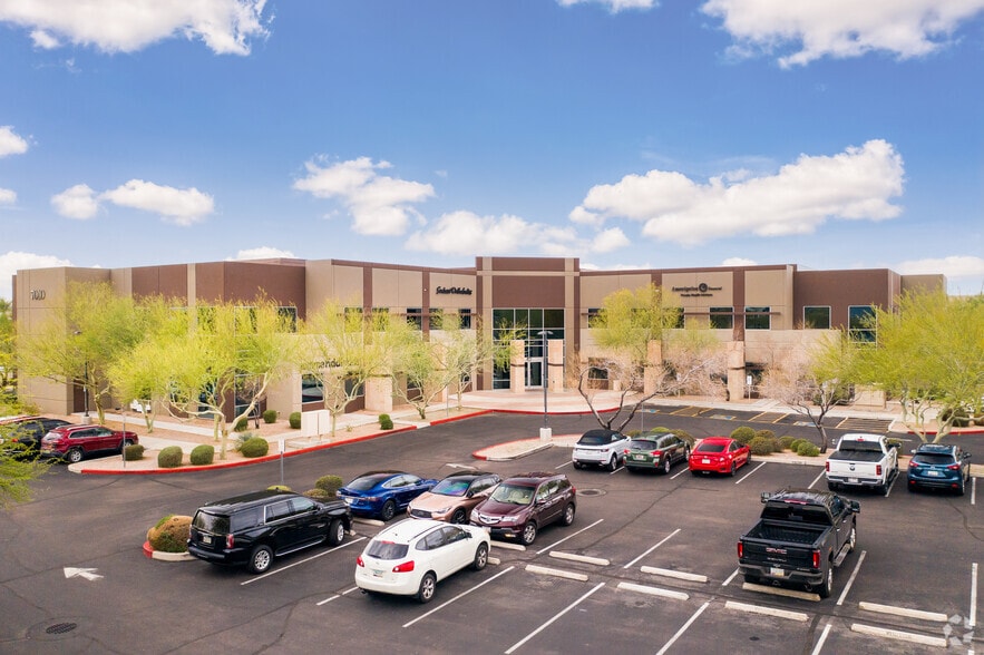 7010 E Chauncey Ln, Phoenix, AZ à vendre - Photo principale – Image 1 sur 29