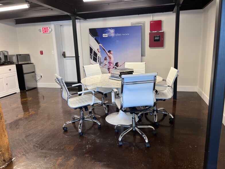 112 Parker St, Newburyport, MA à louer - Photo de l’immeuble – Image 1 sur 22