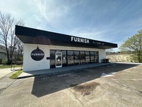 8182 E Brainerd Rd, Chattanooga, TN à louer Photo de l’immeuble– Image 1 sur 11