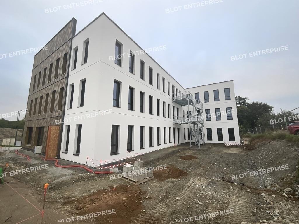 Bureau dans Ploërmel à louer Photo de la construction– Image 1 sur 7