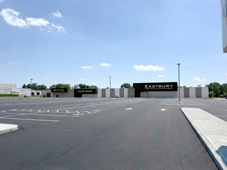 3000 Atlantic Blvd NE, Canton, OH à louer - Photo de l’immeuble – Image 3 sur 5