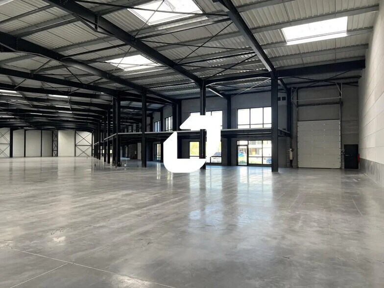 Local commercial dans Bondues à louer - Photo de l’immeuble – Image 2 sur 9