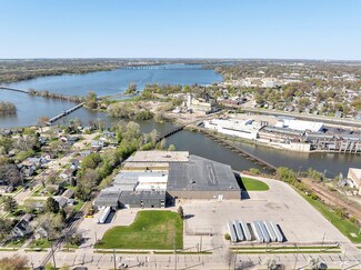 Plus de détails pour 206 Garfield Ave, Menasha, WI - Industriel/Logistique à vendre