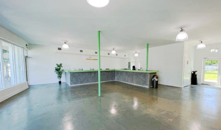 1288-1294 NW 29th St, Miami, FL à louer Photo intérieure– Image 1 sur 3