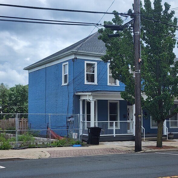 37 W Washington Ave, Washington, NJ à louer - Photo de l’immeuble – Image 2 sur 15