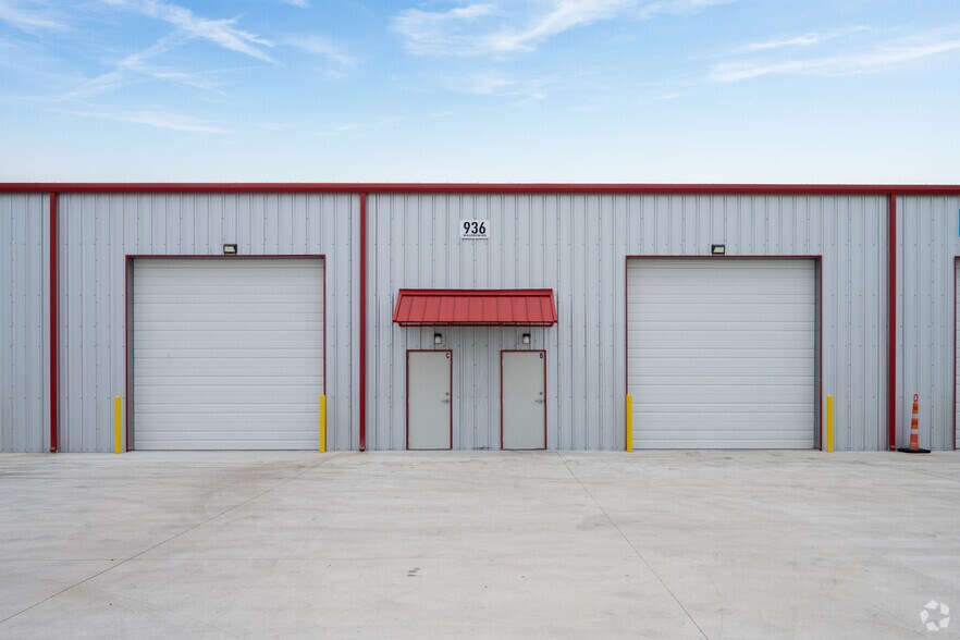 936 Waldron Rd, Corpus Christi, TX à louer - Photo de l’immeuble – Image 3 sur 5
