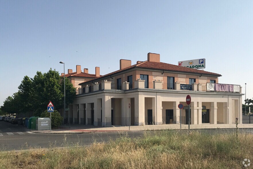 Bureau dans Aranjuez, Madrid à vendre - Photo de l’immeuble – Image 2 sur 2