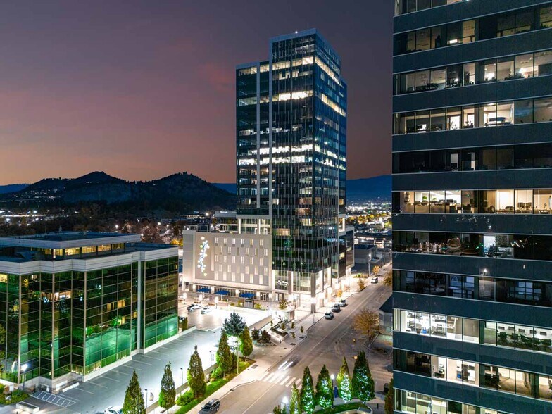 1700 Dickson Av, Kelowna, BC à louer - Photo de l’immeuble – Image 3 sur 3