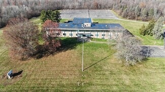 Plus de détails pour 1610 Hubbard Thomas Rd, Hubbard, OH - Bureau à louer
