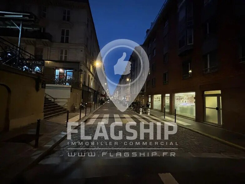Local commercial dans Paris à louer - Photo de l’immeuble – Image 1 sur 2