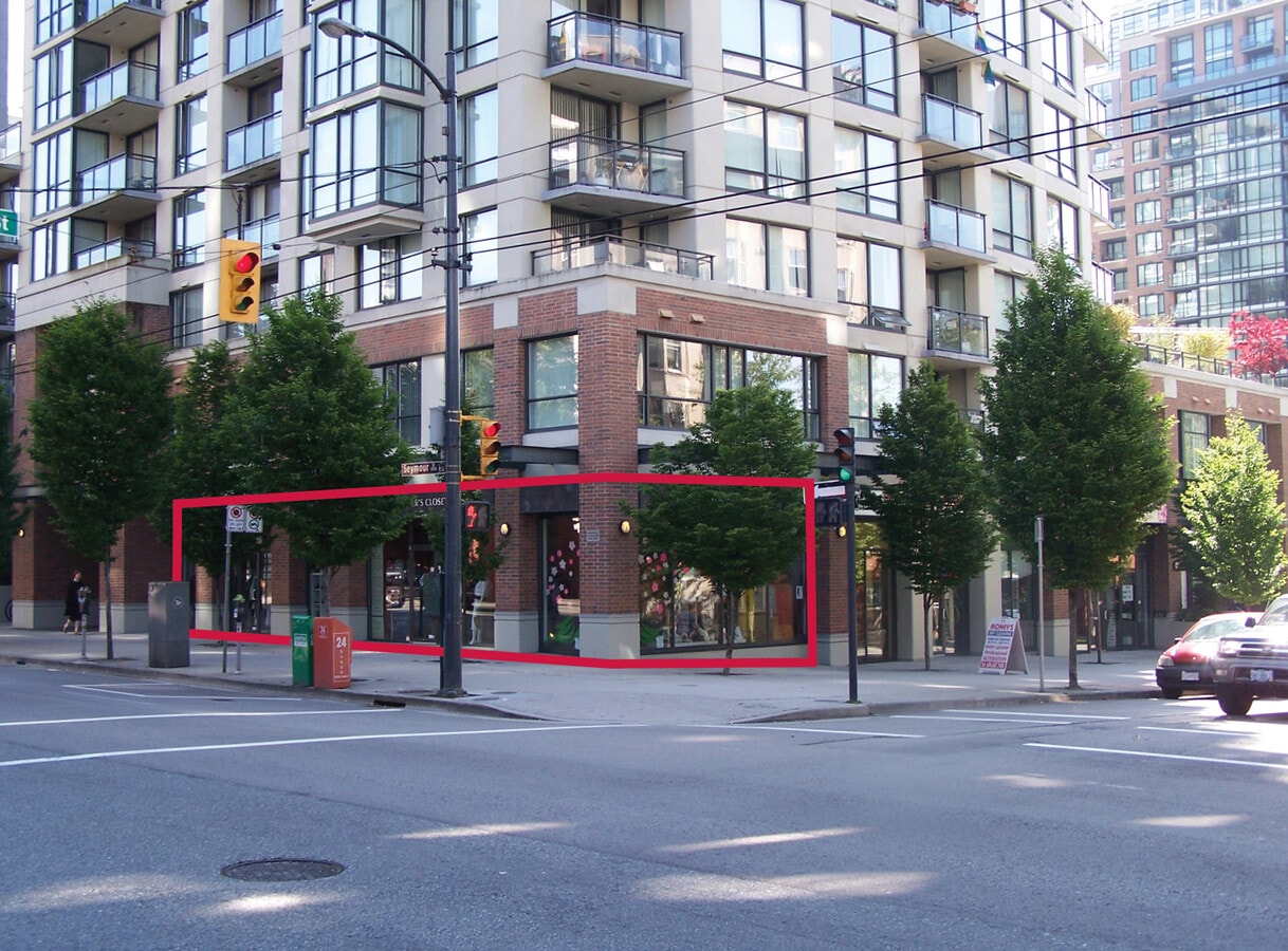 1092 Seymour St, Vancouver, BC V6B 3M6 - Lot 1092 - - Photo intérieure - Image 2 of 2