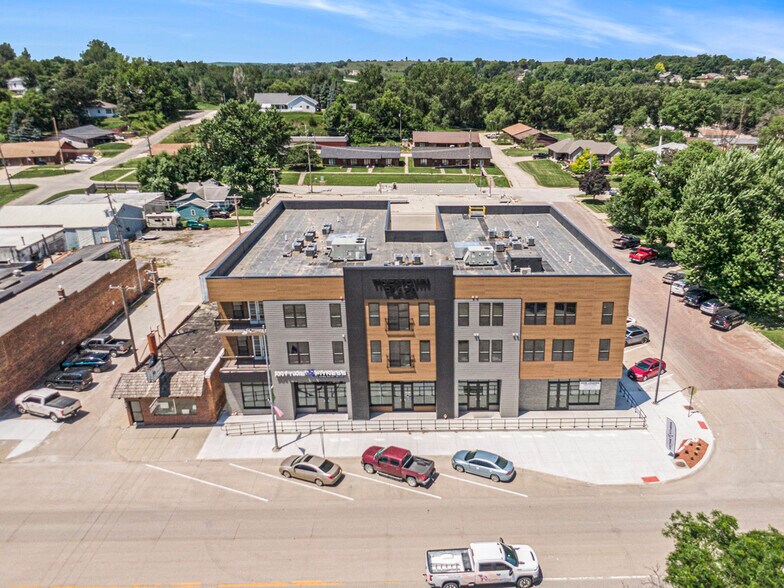 300 S 13th St, Tekamah, NE à louer - Photo de l’immeuble – Image 1 sur 1