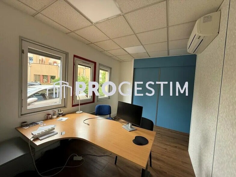 Bureau dans Dijon à louer - Photo de l’immeuble – Image 3 sur 11