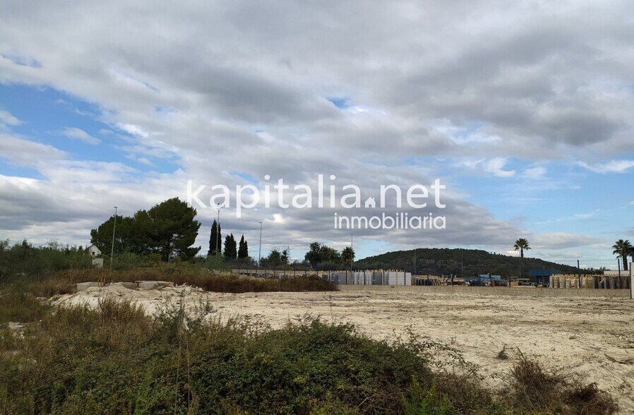 Industriel/Logistique dans Llanera de Ranes, Valencia à vendre - Photo de l’immeuble – Image 1 sur 1