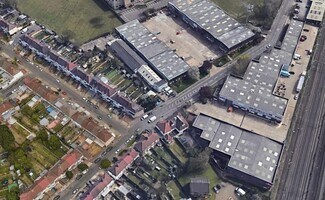 Plus de détails pour 2A Tudor Rd, Harrow - Bureau à louer