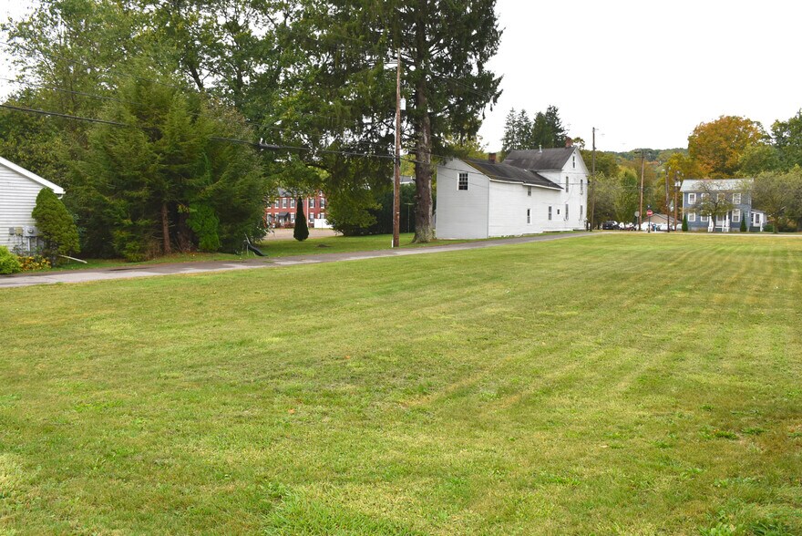 427 Main St, Saegertown, PA à vendre - Photo de l’immeuble – Image 2 sur 4