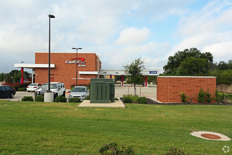2910 S Lakeline Blvd, Cedar Park, TX à louer - Photo de l’immeuble – Image 3 sur 3