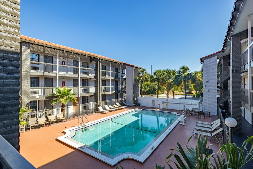 2904 Melbourne St, Tampa, FL à vendre - Photo de l’immeuble – Image 3 sur 19
