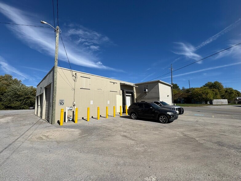 1075 Lebanon Rd, Danville, KY à louer - Photo de l’immeuble – Image 2 sur 16