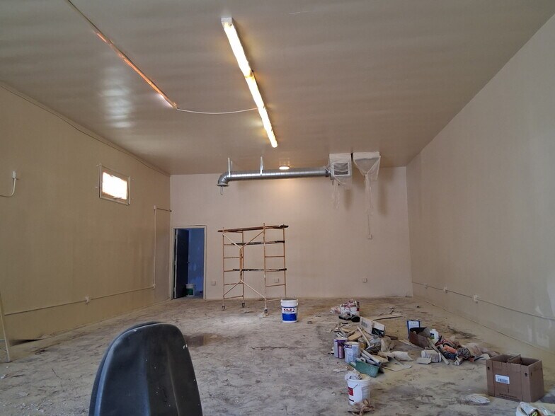 1644 E Compton Blvd, Compton, CA à louer - Photo de l’immeuble – Image 3 sur 4