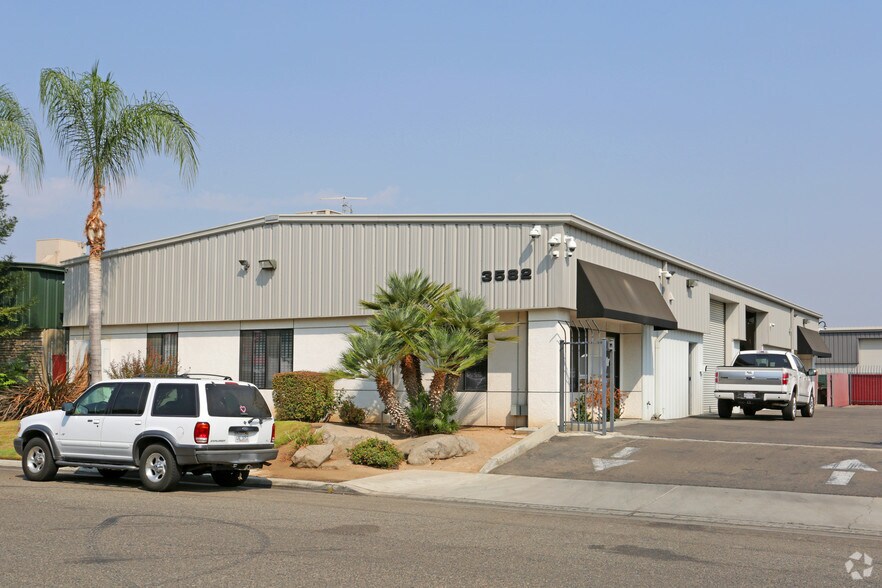 3582 W Holland Ave, Fresno, CA à vendre - Photo principale – Image 3 sur 23