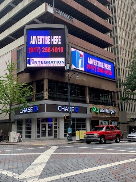 218 Peachtree St, Atlanta, GA à louer - Photo de l’immeuble – Image 2 sur 7