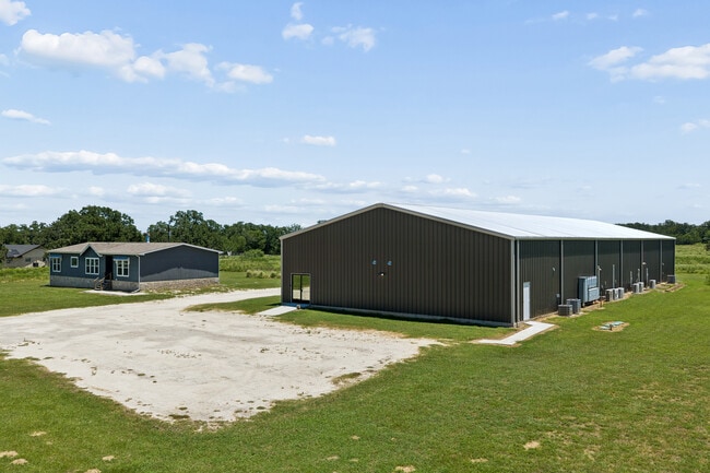 Plus de détails pour 865 County Road 446, Rockdale, TX - Industriel/Logistique aux enchères