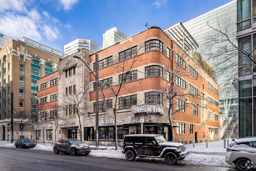 415 Rue Saint-Antoine O, Montréal, QC à louer - Photo de l’immeuble – Image 3 sur 3