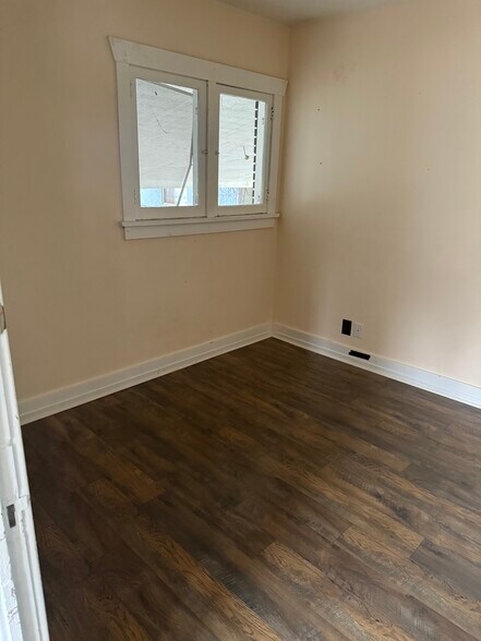 7604 S Redwood Rd, West Jordan, UT à vendre - Photo de l’immeuble – Image 3 sur 18