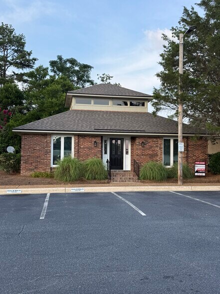 5734 Windsor Dr, Columbus, GA à louer - Photo de l’immeuble – Image 1 sur 9