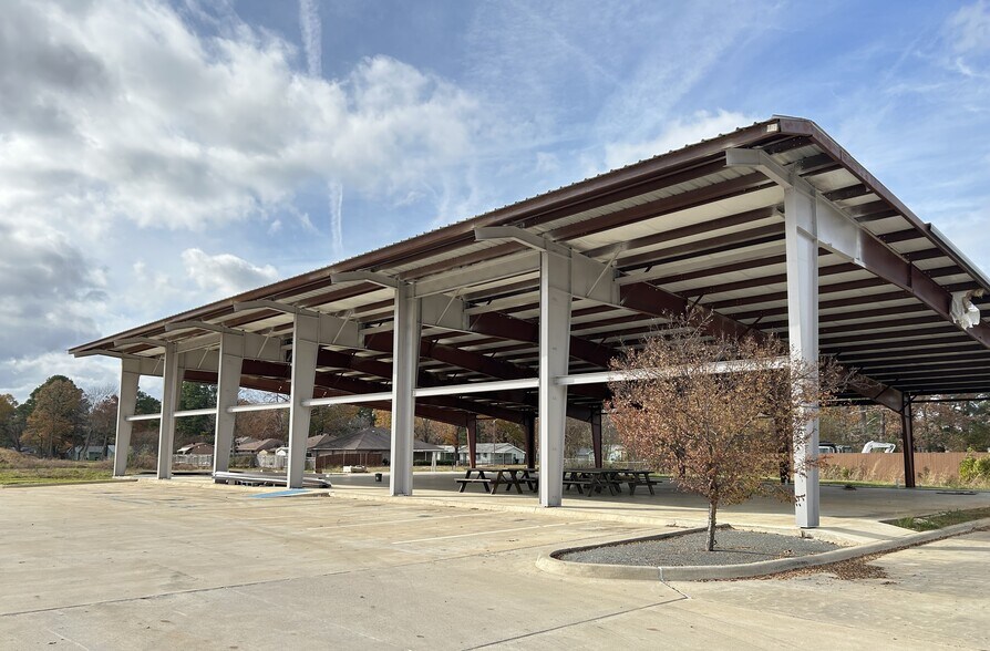 8410 Line Ave, Shreveport, LA à louer - Photo de l’immeuble – Image 1 sur 16