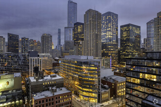 111 W Illinois St, Chicago, IL - VUE AÉRIENNE  vue de carte