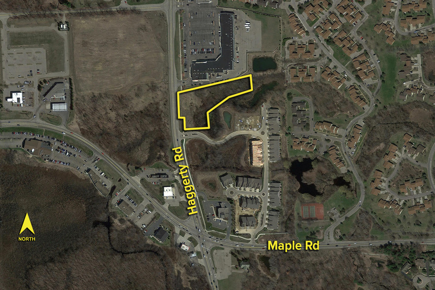 Haggerty Rd, West Bloomfield, MI à vendre - Photo de l’immeuble – Image 1 sur 2