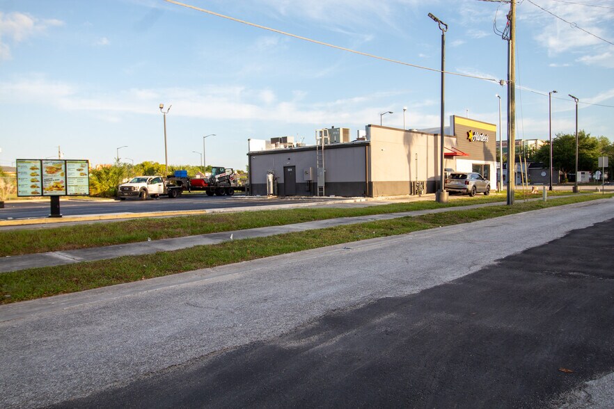 504 W Vine St, Kissimmee, FL à vendre - Photo de l’immeuble – Image 3 sur 68