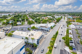 975 N Miami Beach Blvd, North Miami Beach, FL - VUE AÉRIENNE  vue de carte - Image1