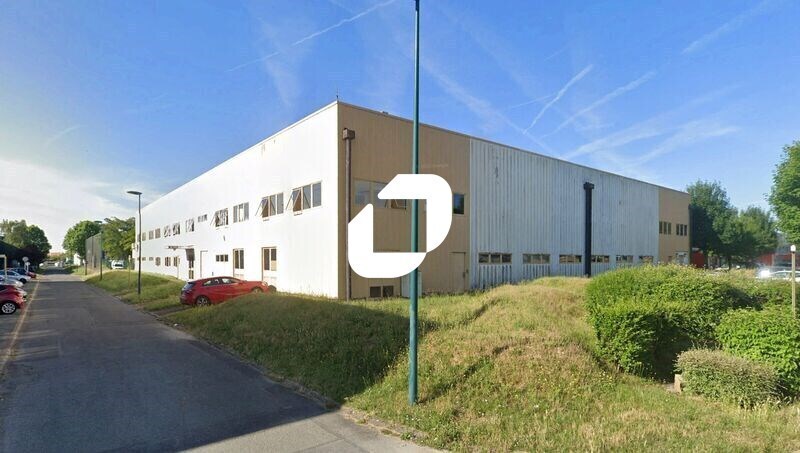 1 Rue Jacques De Vaucansson, Saint-Ouen-l'Aumône à louer - Photo de l’immeuble – Image 3 sur 24