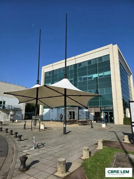 Bureau dans Caen à louer - Photo de l’immeuble – Image 1 sur 4