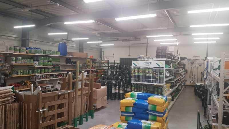 Local d'activités dans Berson à vendre - Photo intérieure – Image 2 sur 4