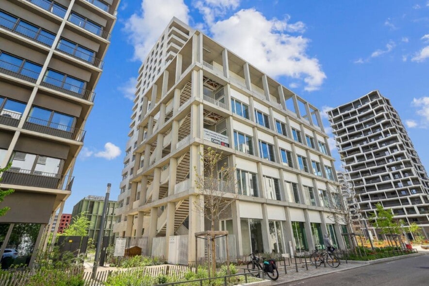 Bureau dans Lyon à vendre - Photo de l’immeuble – Image 2 sur 8
