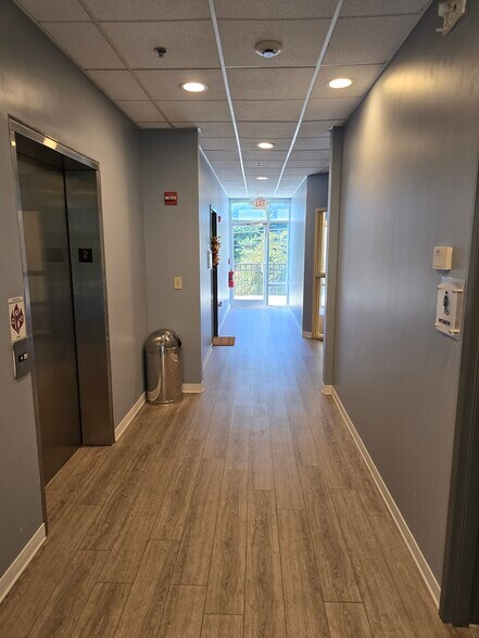 598 Nancy St, Marietta, GA à louer - Photo de l’immeuble – Image 2 sur 6