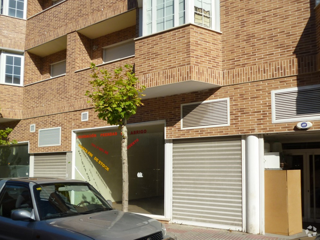 Local commercial dans Fuensalida, Toledo à louer Photo intérieure– Image 1 sur 3